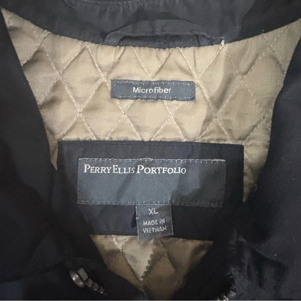 Perry Ellis Portfolio Insulated Windbreaker Jacket Mens XL Black Navy Full Zip